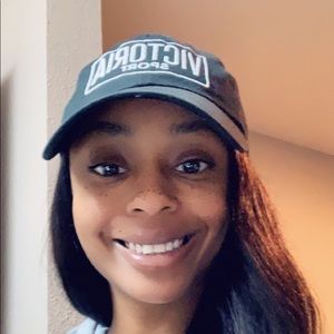 Meet your Posher, Marissa